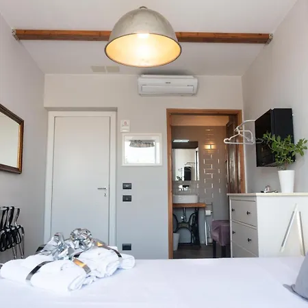 Guest house Port View